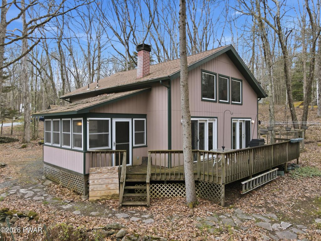Photo of 803 Round Up Court, Lords Valley, PA 18428 (MLS # PW260849)