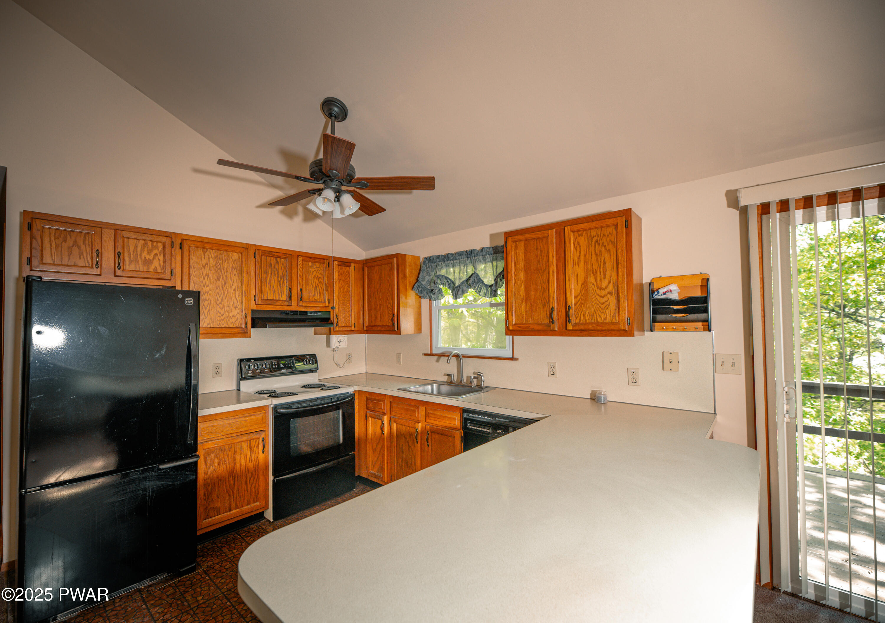 152 Mallard Lane, Bushkill, Pennsylvania image 4