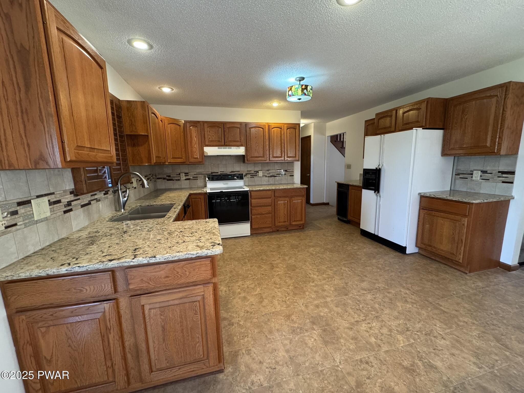 26 Lake View Drive Rd, Lake Ariel, Pennsylvania image 8