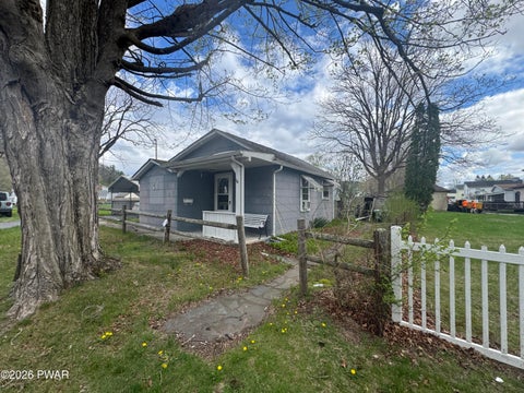 Homes For Sale - 610 7th Street<br/> Pike County, Matamoras, PA 18336