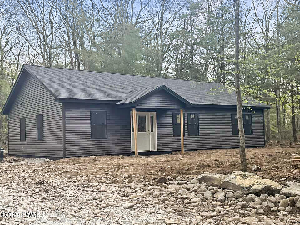 146 Mohawk Road, Shohola, Pennsylvania image 1