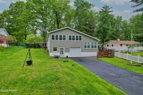Homes For Sale - 163 Wild Acres Drive<br/> Dingmans Ferry, PA 18328