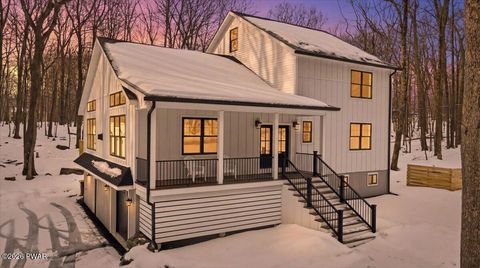 Homes For Sale - 106 Beach Road<br/> Pike County, Milford, PA 18337