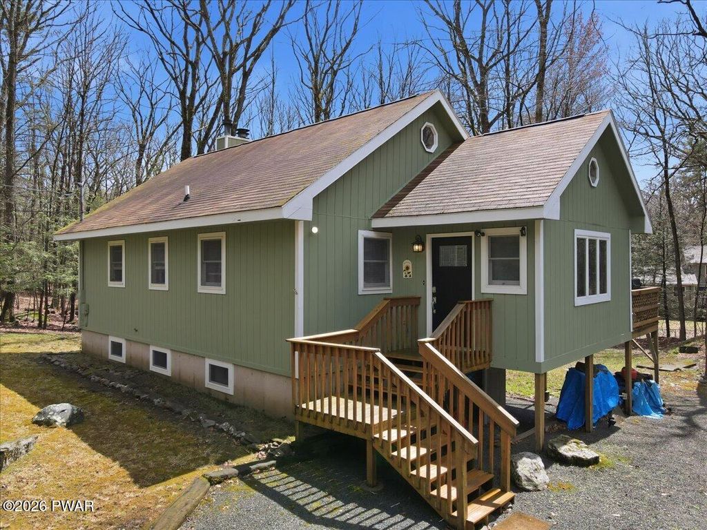 Photo of 212 Bluebird Court, Lakeville, PA 18438 (MLS # PW261049)