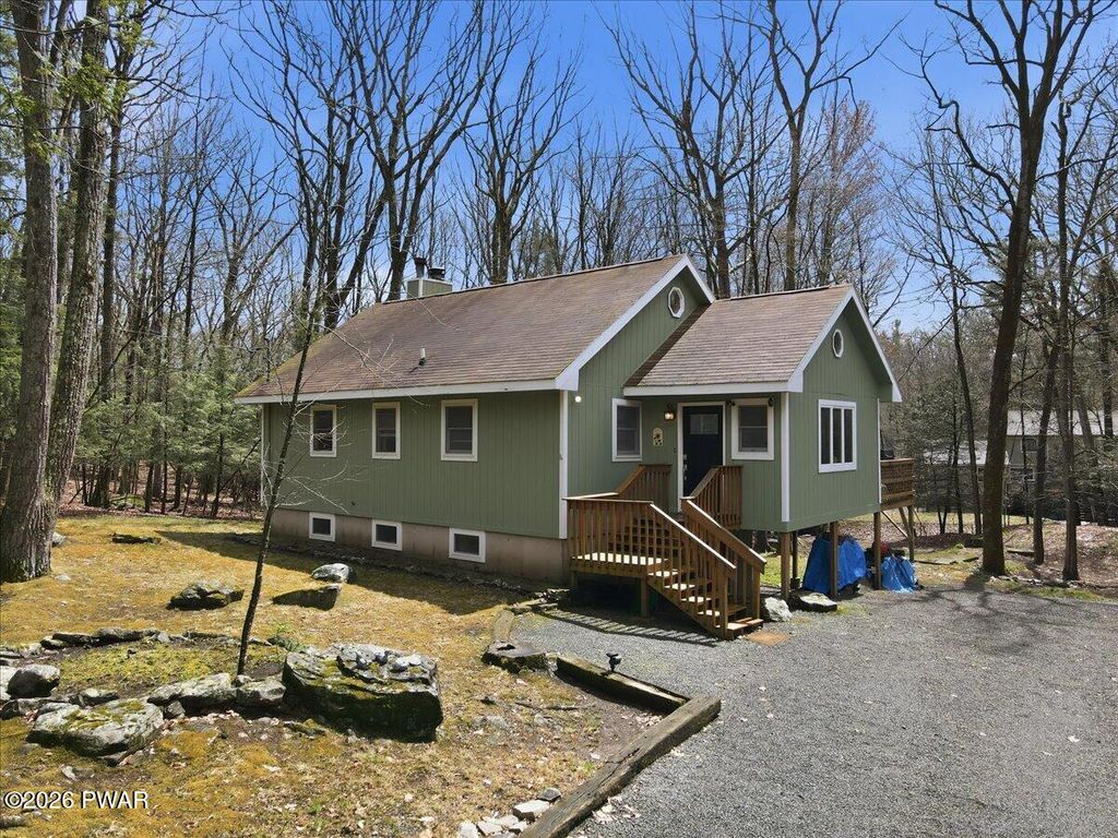 Photo of 212 Bluebird Court, Lakeville, PA 18438 (MLS # PW261049)