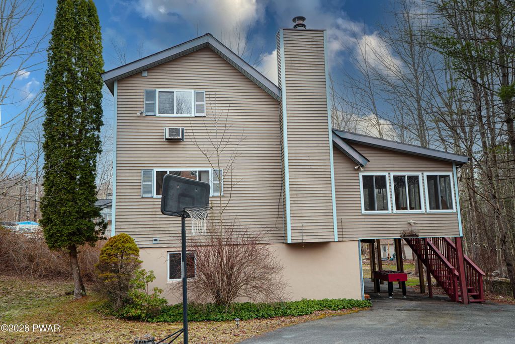 Photo of 181 Windemere Lane, Lake Ariel, PA 18436 (MLS # PW260653)