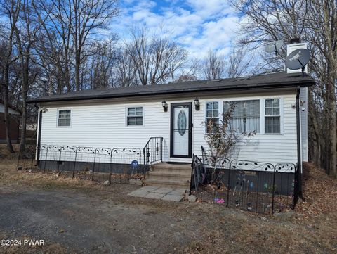 147 Spring Drive, Dingmans Ferry, PA 18328 - MLS#: PW243710
