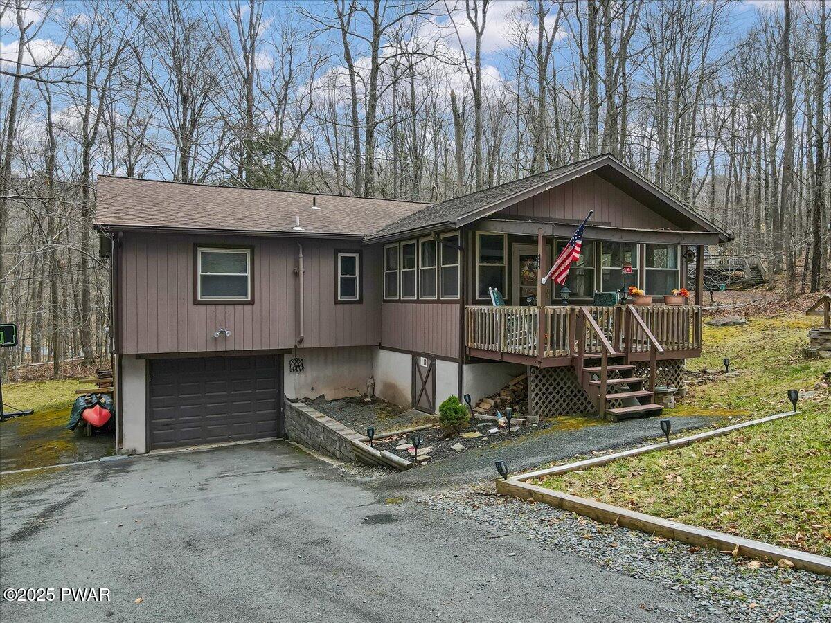 130 Grasshopper Lane Ln, Greentown, Pennsylvania image 3