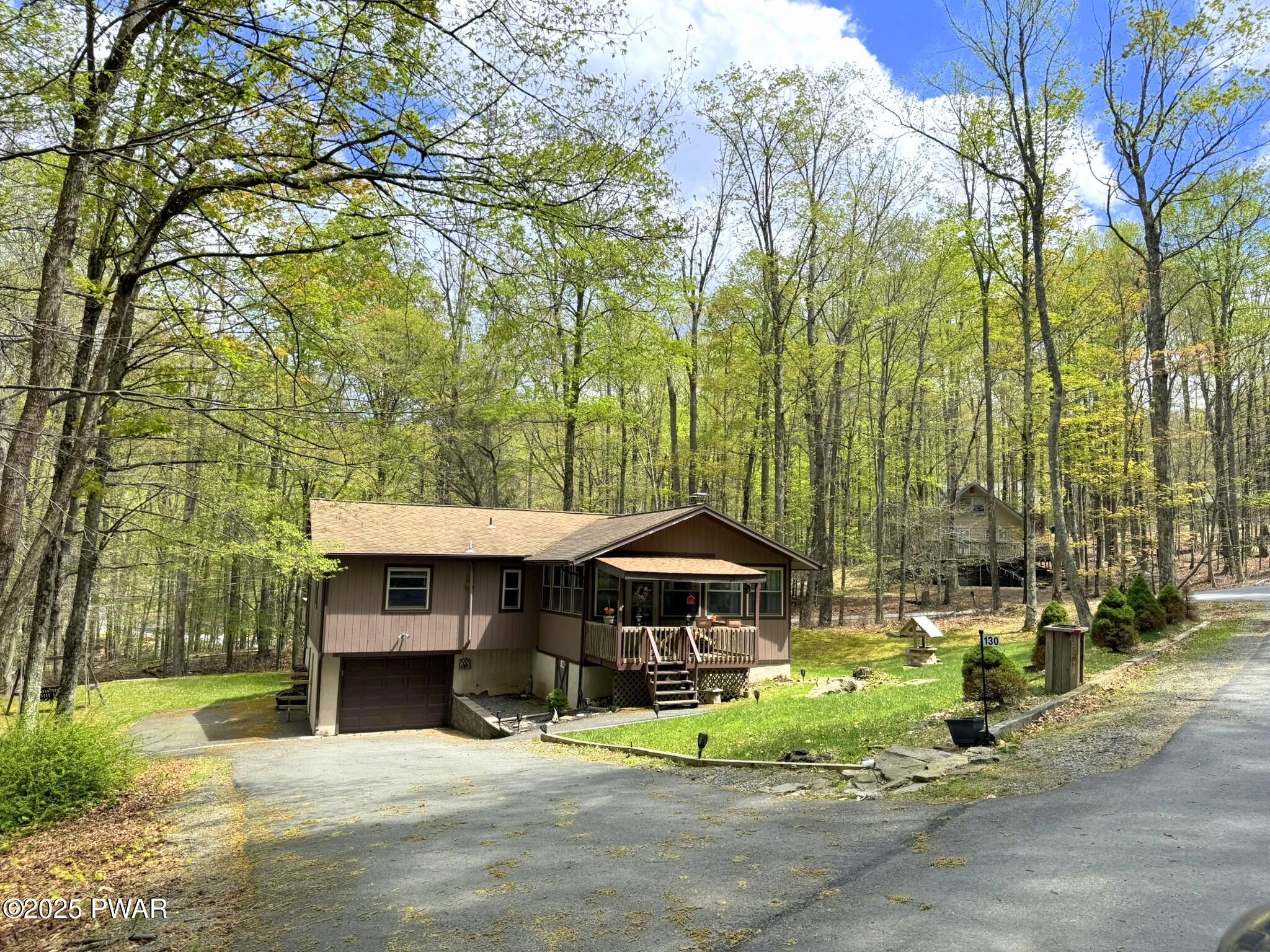 130 Grasshopper Lane Ln, Greentown, Pennsylvania image 1