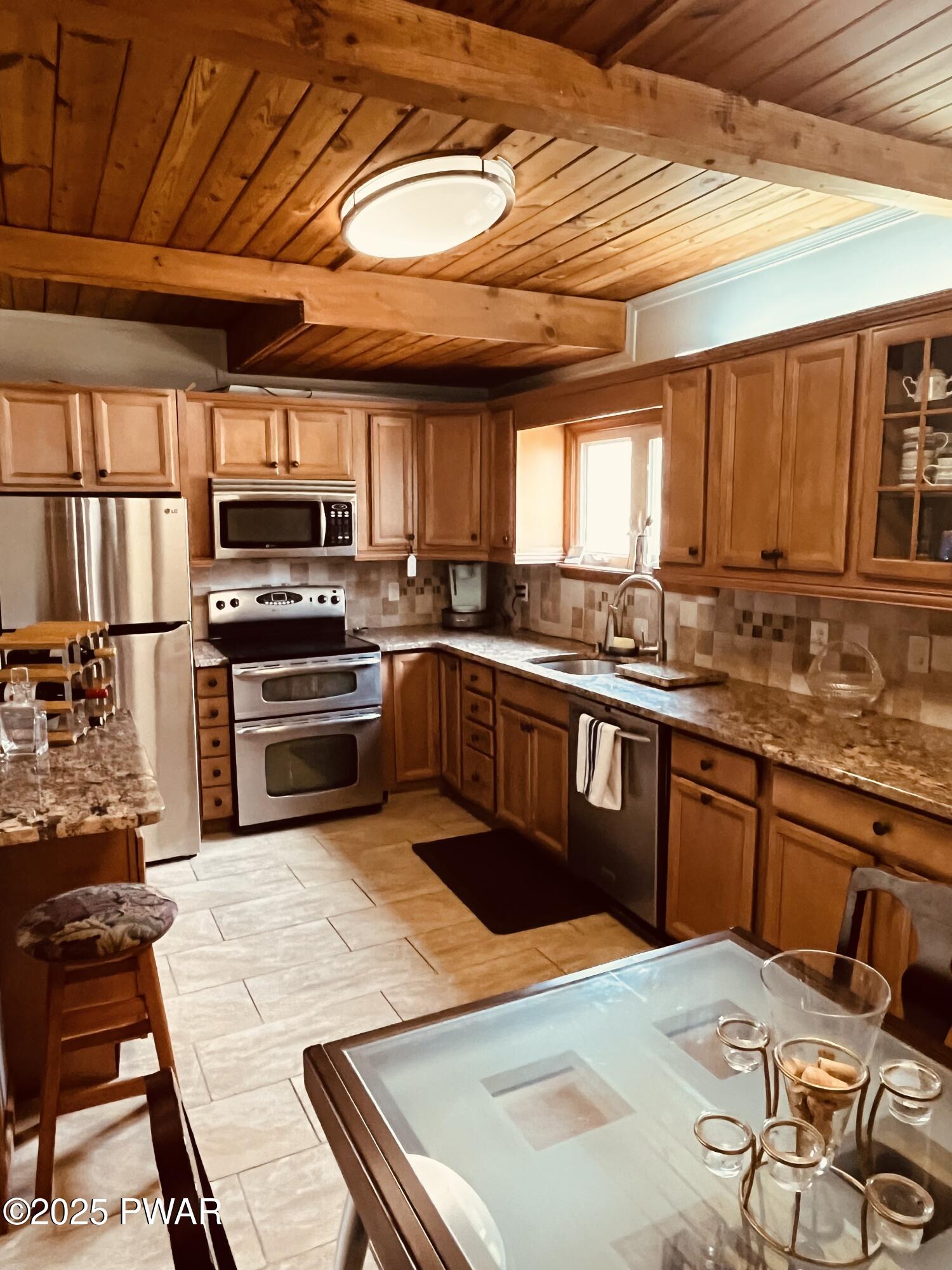 677 W Chipmunk Road, Bushkill, Pennsylvania image 23