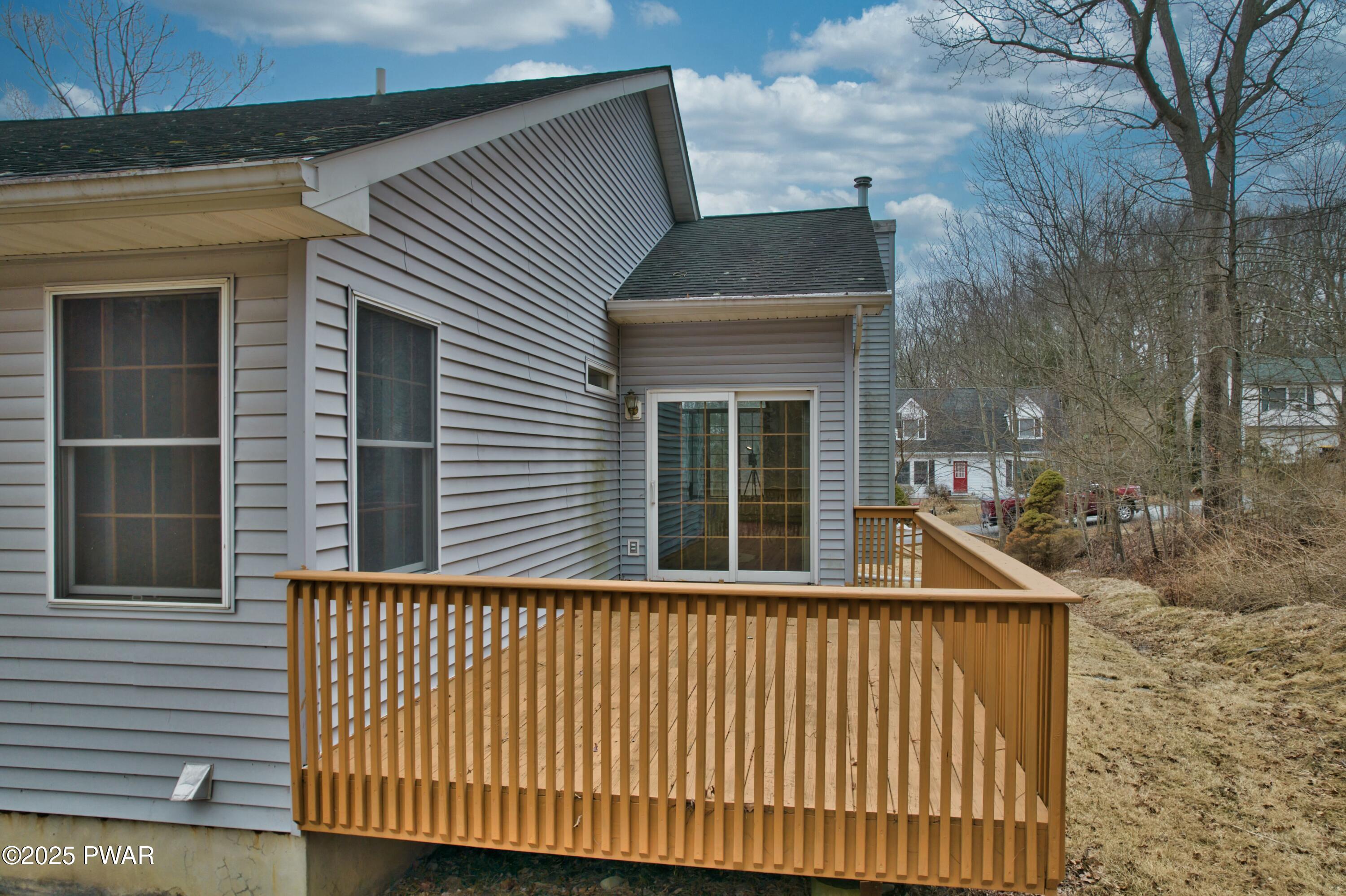 214 Vandermark Drive, Milford, Pennsylvania image 3