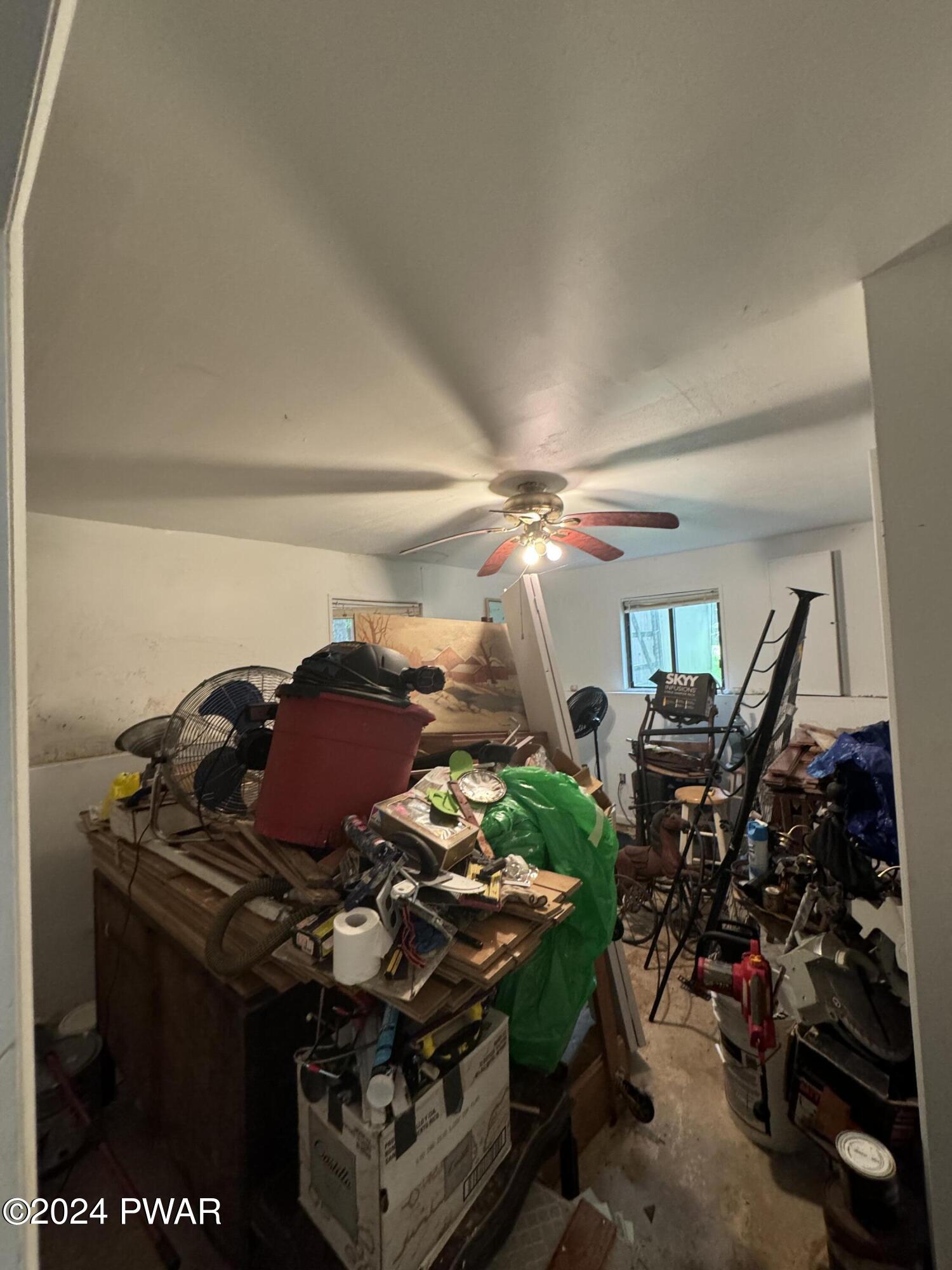 Lords Valley, Pennsylvania 18428, United States, 4 Bedrooms Bedrooms, ,2 BathroomsBathrooms,Residential,Pending,49909