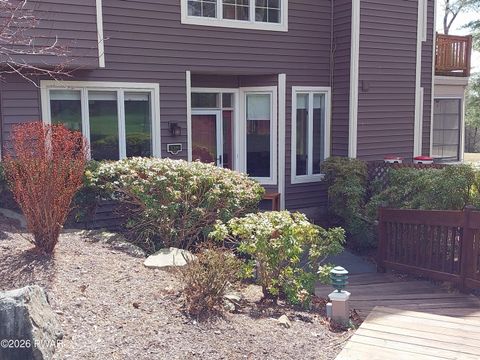 Townhouse For Sale - 138 Elm Lane<br/> Pike County, Hawley, PA 18428