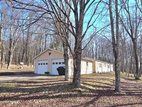 Mobile Home For Sale - 183 Galloway Road<br/> Wayne County, Equinunk, PA 18417