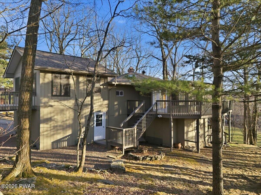 Photo of 125 Big Bear Drive, Greentown, PA 18426 (MLS # PW260649)