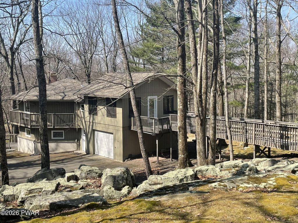 Photo of 125 Big Bear Drive, Greentown, PA 18426 (MLS # PW260649)