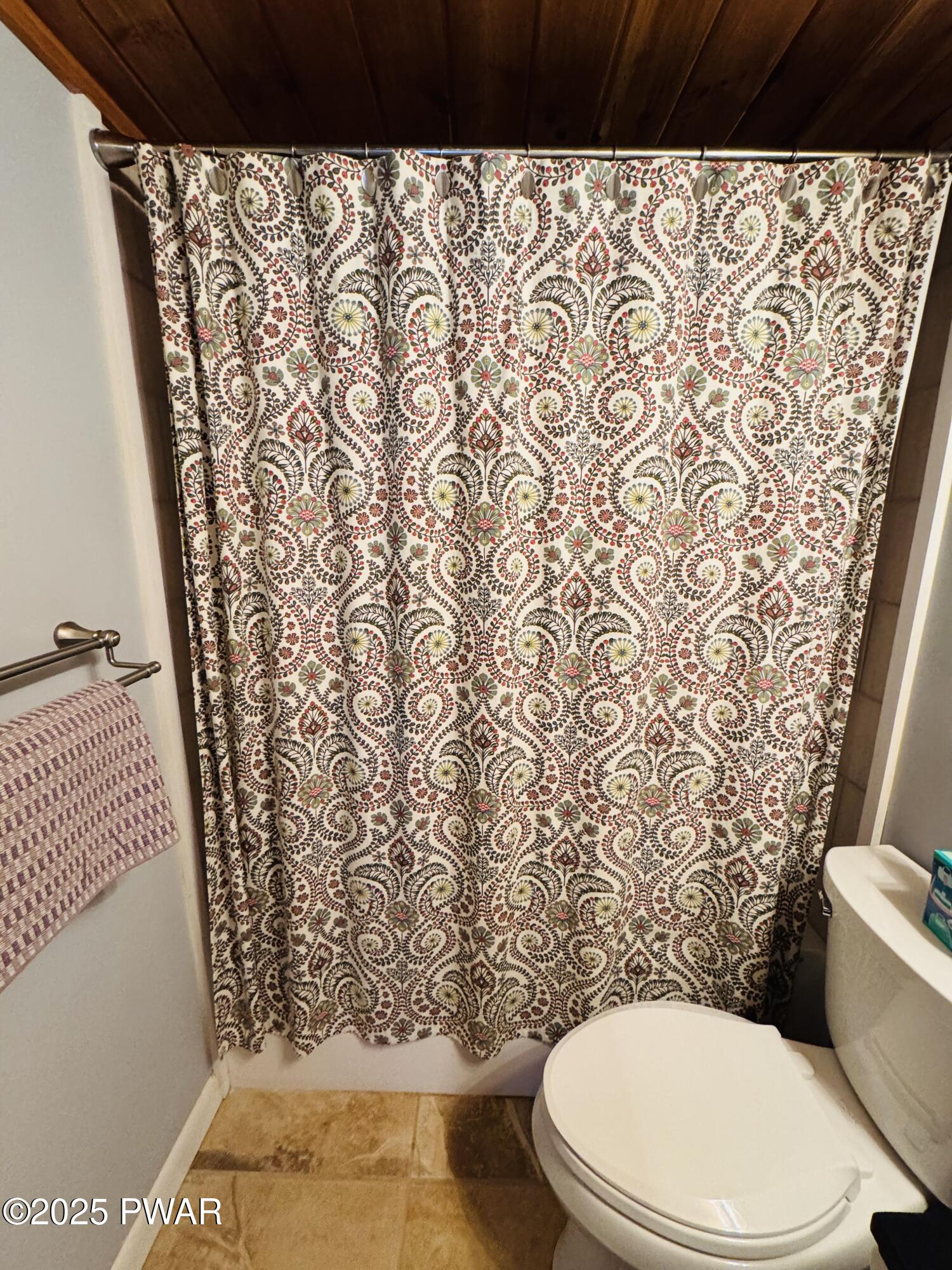 Lords Valley, Pennsylvania 18428, United States, 3 Bedrooms Bedrooms, ,2 BathroomsBathrooms,Residential,Pending,11856