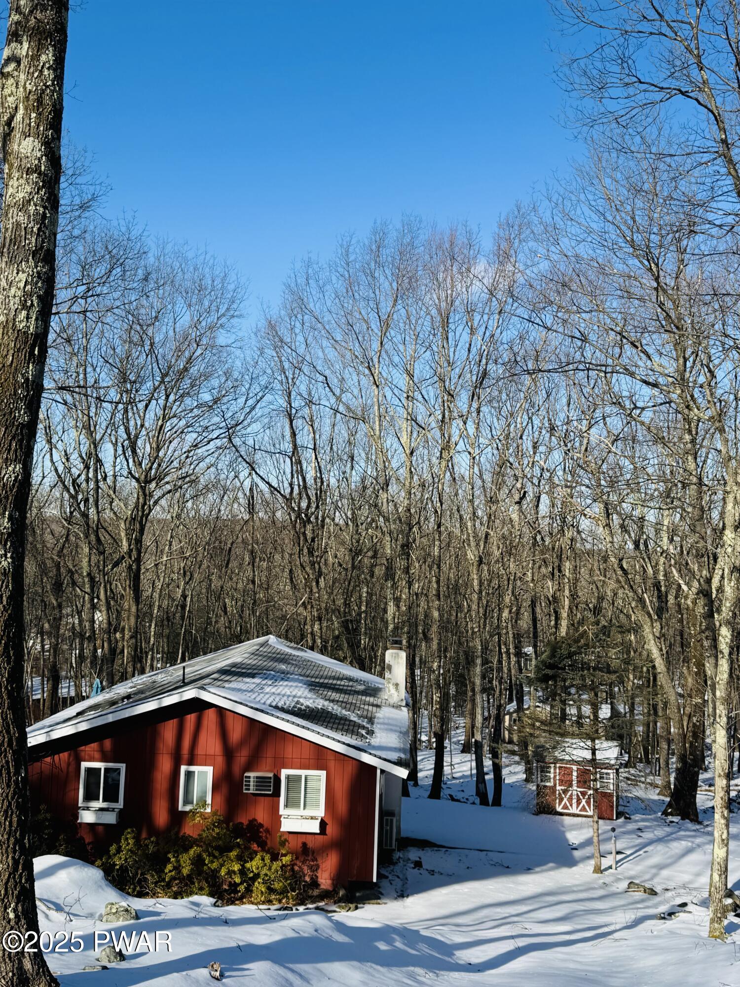 Lords Valley, Pennsylvania 18428, United States, 3 Bedrooms Bedrooms, ,2 BathroomsBathrooms,Residential,Pending,11856