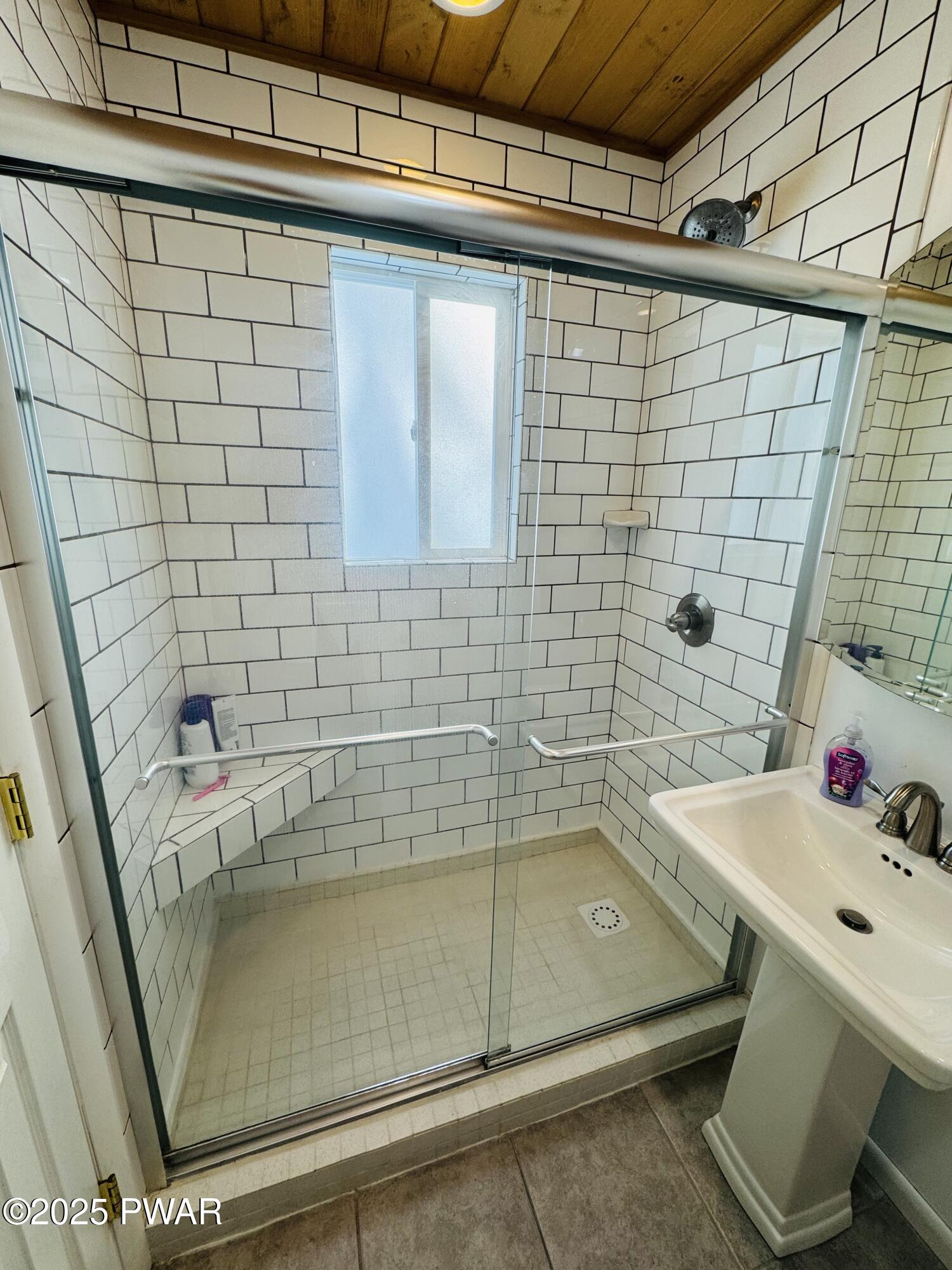 Lords Valley, Pennsylvania 18428, United States, 3 Bedrooms Bedrooms, ,2 BathroomsBathrooms,Residential,Pending,11856