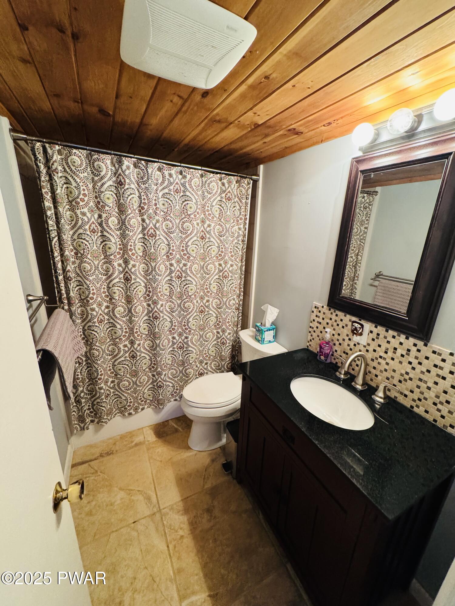 Lords Valley, Pennsylvania 18428, United States, 3 Bedrooms Bedrooms, ,2 BathroomsBathrooms,Residential,Pending,11856