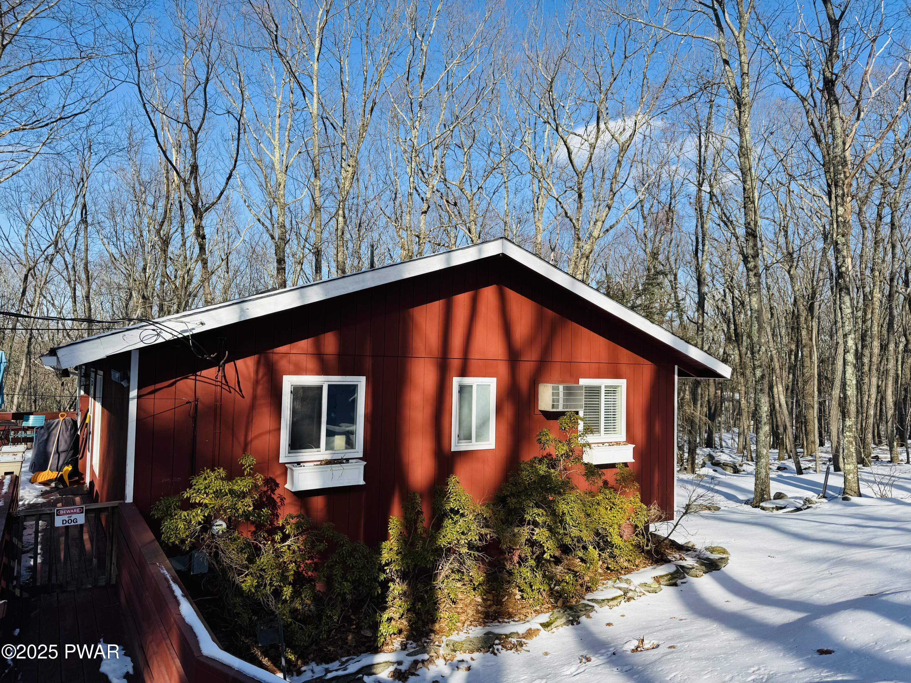 Lords Valley, Pennsylvania 18428, United States, 3 Bedrooms Bedrooms, ,2 BathroomsBathrooms,Residential,Pending,11856