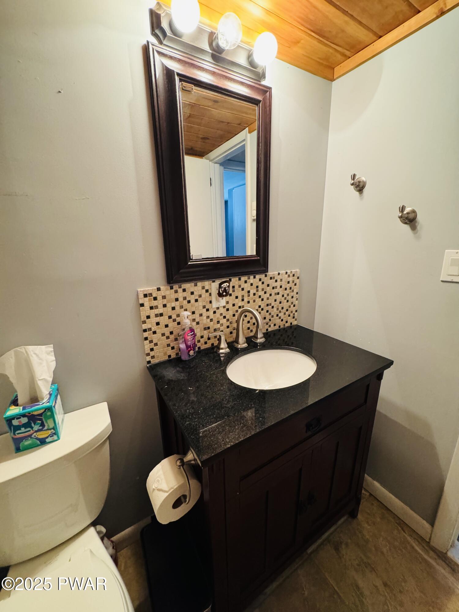 Lords Valley, Pennsylvania 18428, United States, 3 Bedrooms Bedrooms, ,2 BathroomsBathrooms,Residential,Pending,11856