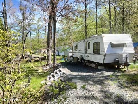 Homes For Sale - 173 Deer Run<br/> Pike County, Milford, PA 18337