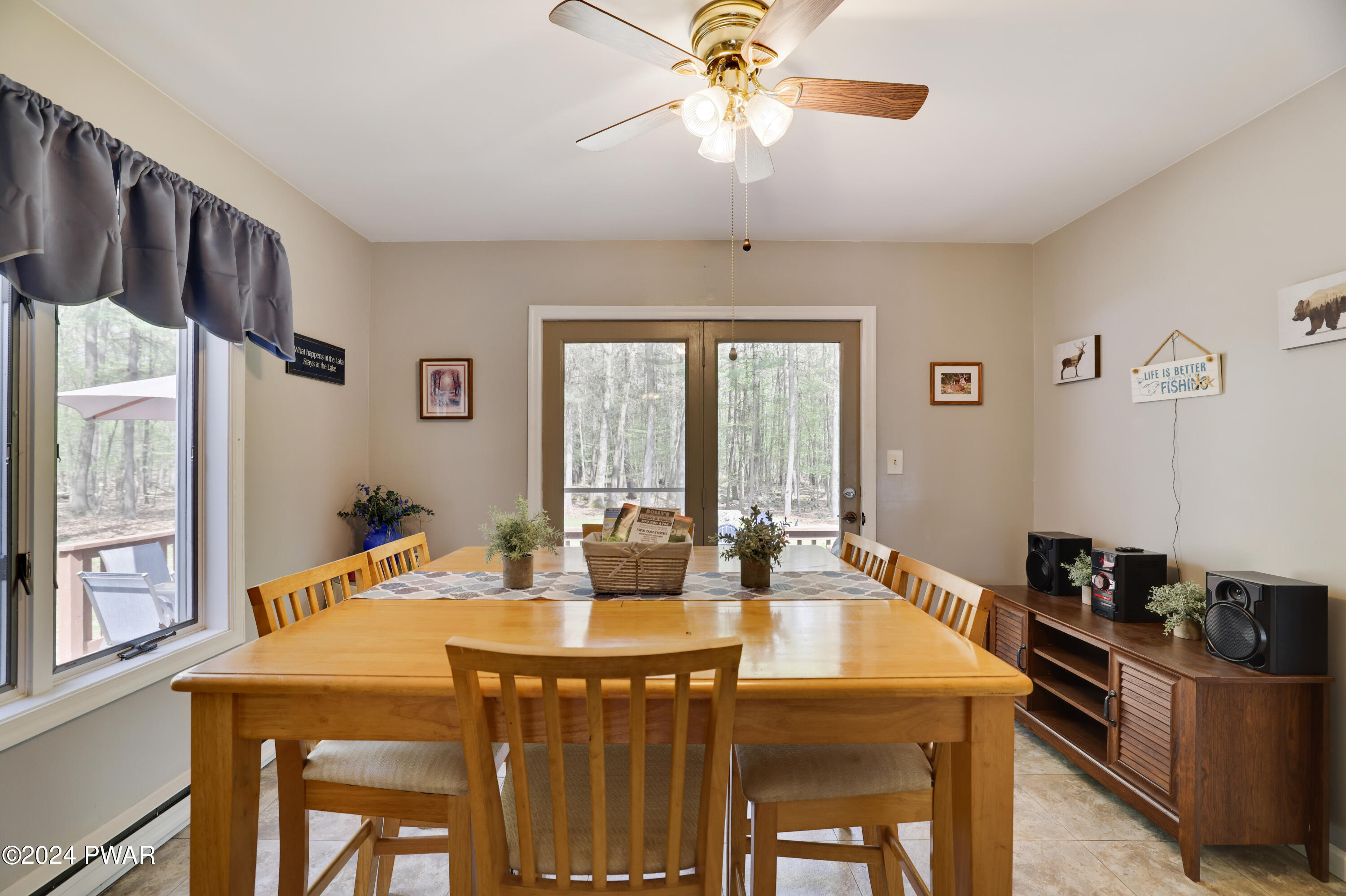 Lakeville, Pennsylvania 18438, United States, 2 Bedrooms Bedrooms, ,2 BathroomsBathrooms,Residential,Pending,58639