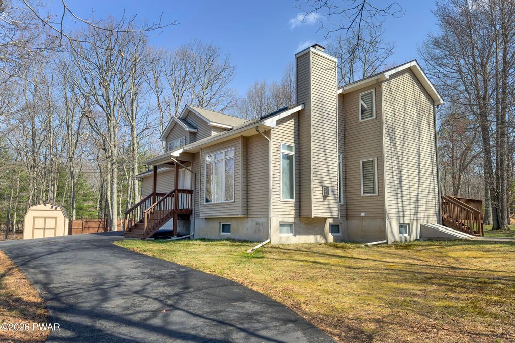 Photo of 127 Lakewood Drive, Milford, PA 18337 (MLS # PW260922)