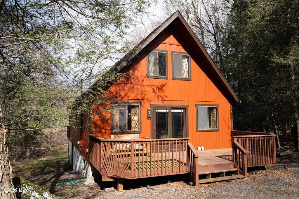 Photo of 72 Oak Circle, Lake Ariel, PA 18436 (MLS # PW260861)