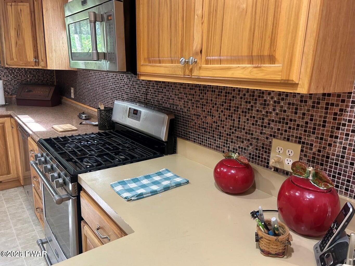 106 Chestnut Drive, Greentown, Pennsylvania image 12