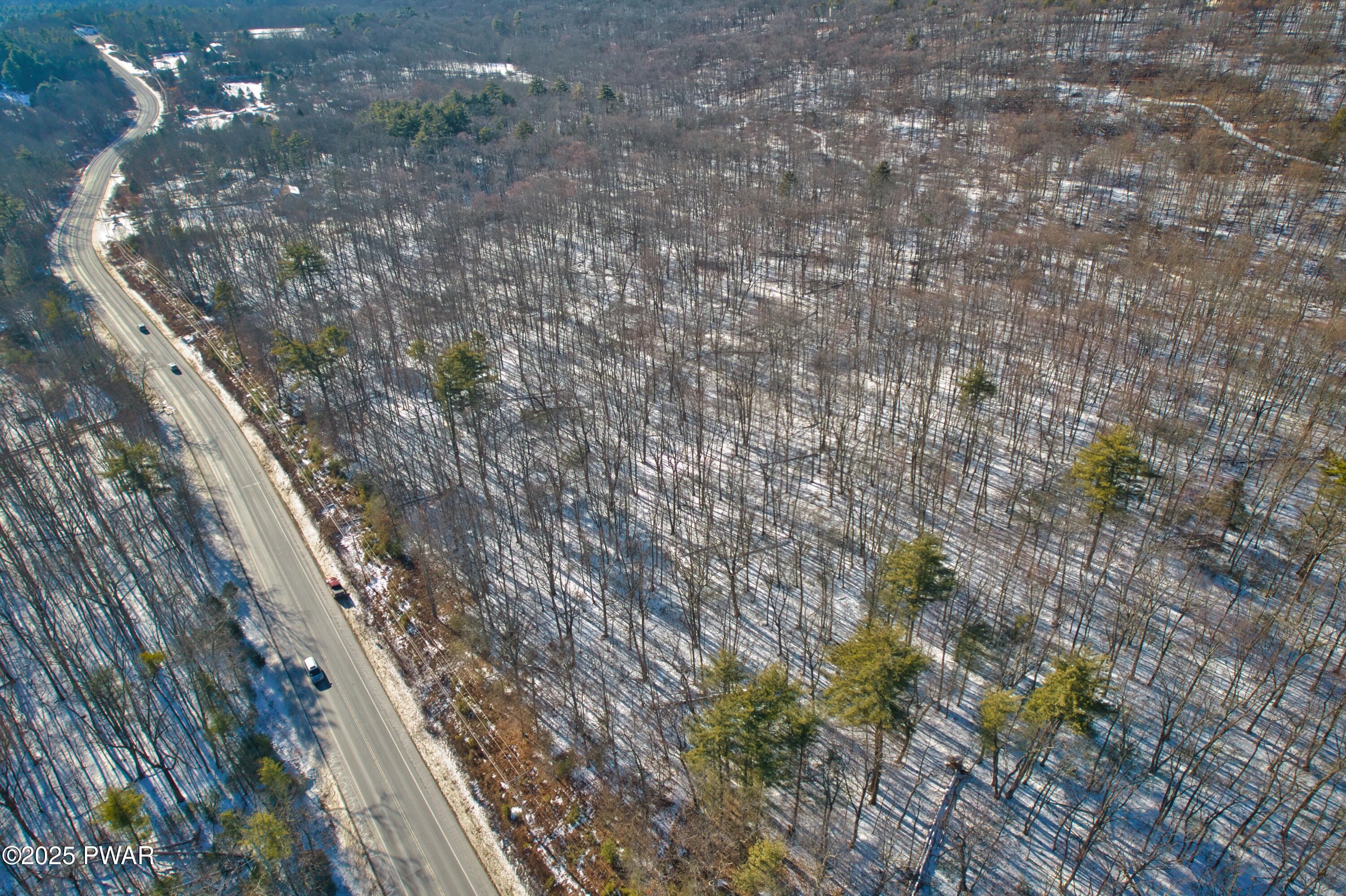 Lr 51001, Bushkill, Pennsylvania image 2