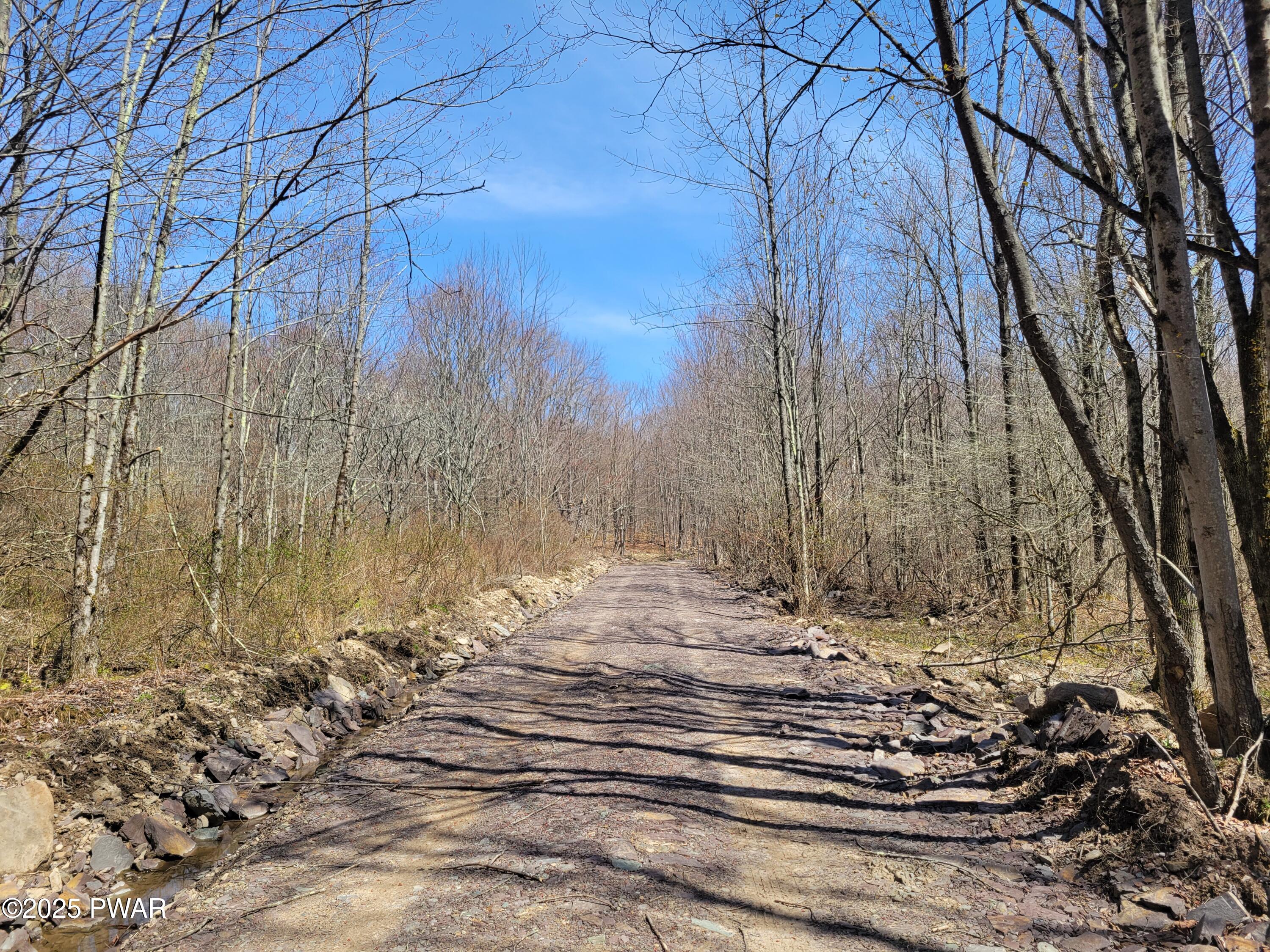 Creamton Drive, Lakewood, Pennsylvania image 2