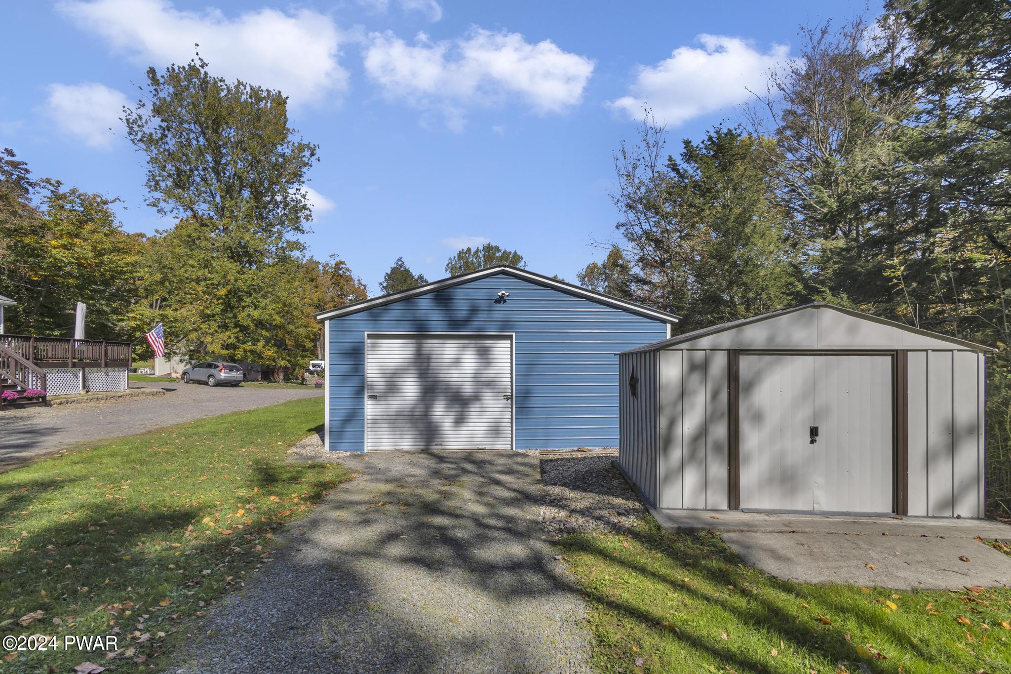 909 Maple Acre Road, Sterling, Pennsylvania image 4