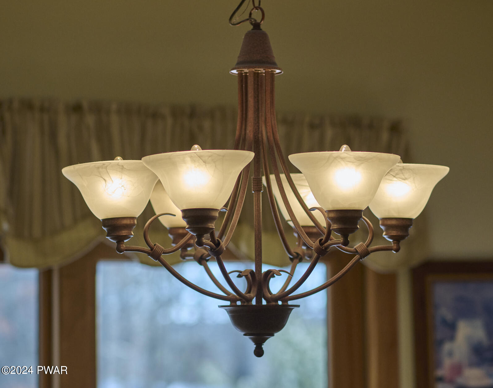 Hawley, Pennsylvania 18428, United States, 4 Bedrooms Bedrooms, ,3 BathroomsBathrooms,Residential,Pending,64162