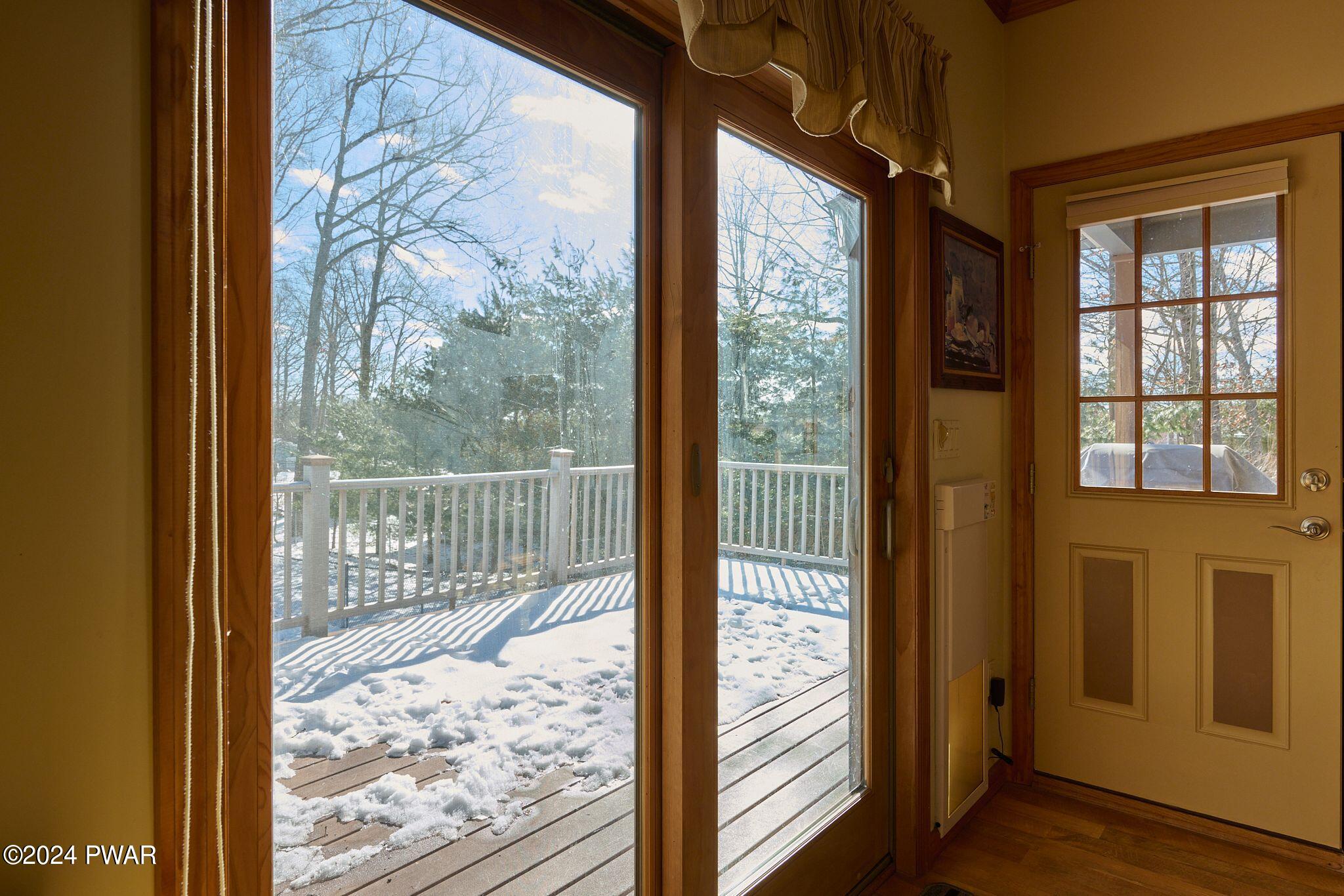 Hawley, Pennsylvania 18428, United States, 4 Bedrooms Bedrooms, ,3 BathroomsBathrooms,Residential,Pending,64162