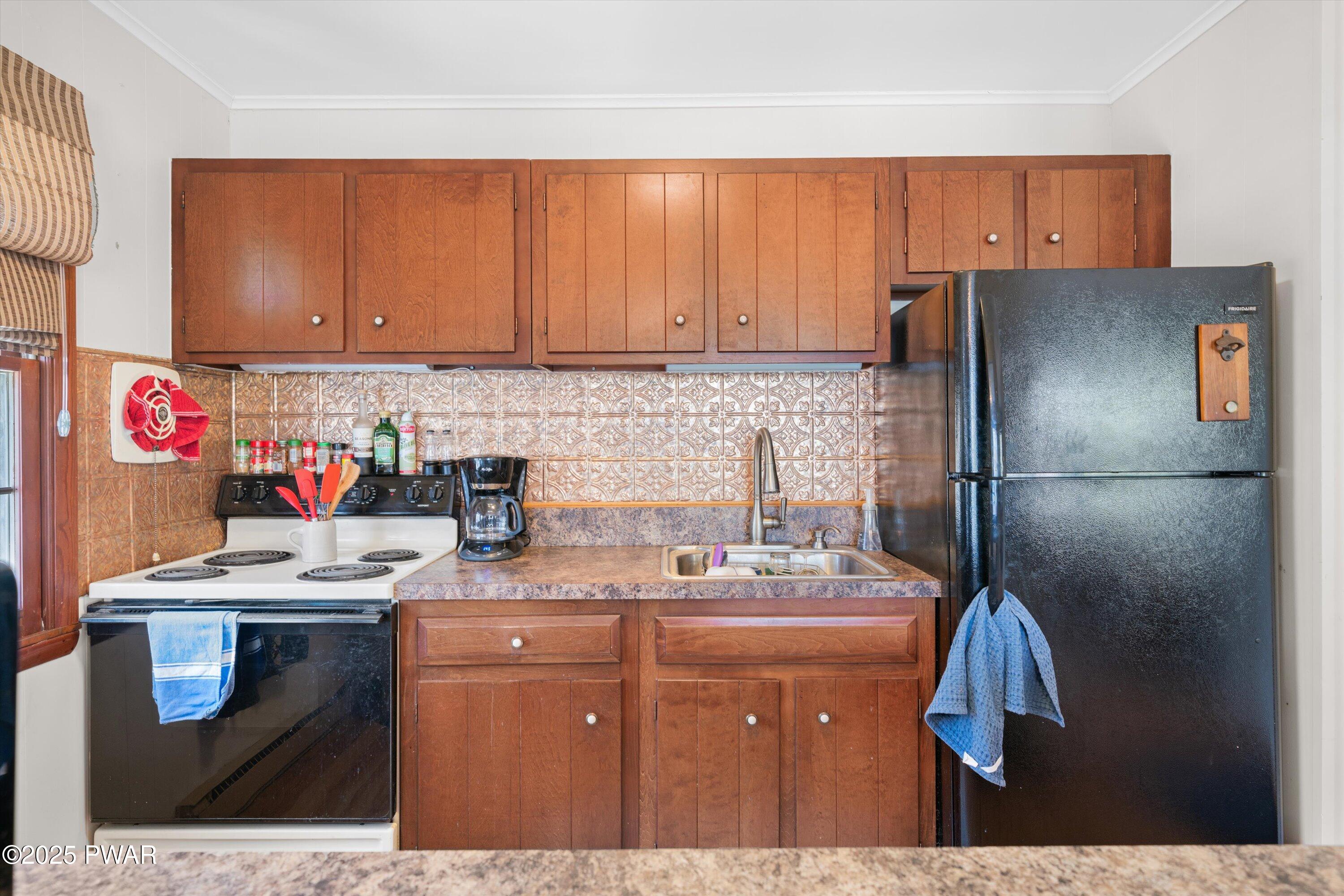 123 Basswood Lane, Lords Valley, Pennsylvania image 9