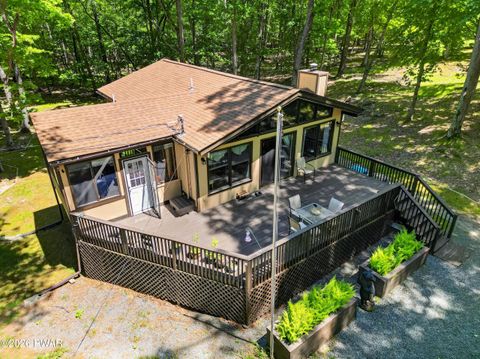 Homes For Sale - 803 Buckhorn Court<br/> Pike County, Hawley, PA 18428