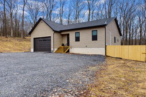 Homes For Sale - 109 Pitch Pine Lane<br/> Pike County, Milford, PA 18337