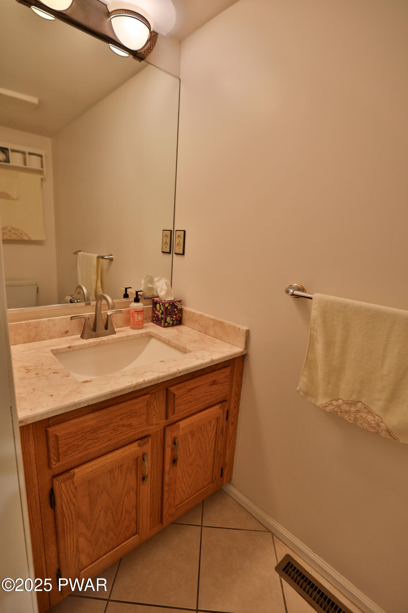 3009 Grey Cliff Way, Milford, Pennsylvania image 22