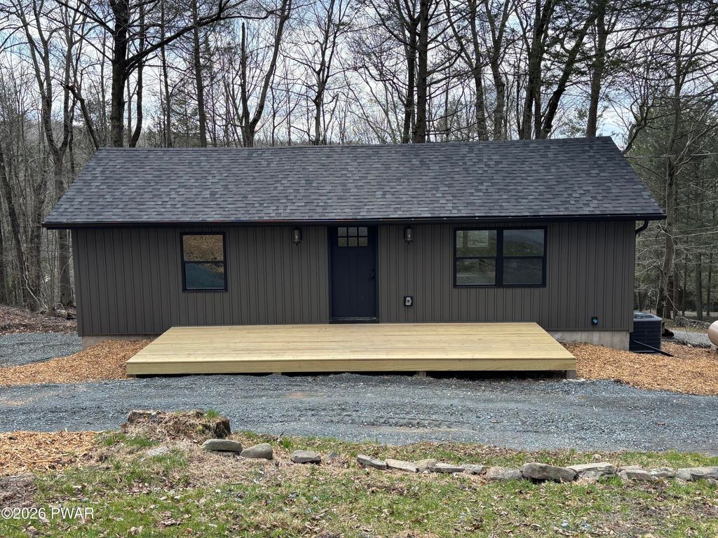 Photo of 95 Bruin Road, Lake Ariel, PA 18436 (MLS # PW260864)