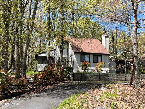 140 Hillside Drive, Lords Valley, PA 18428 - MLS#: PW241318