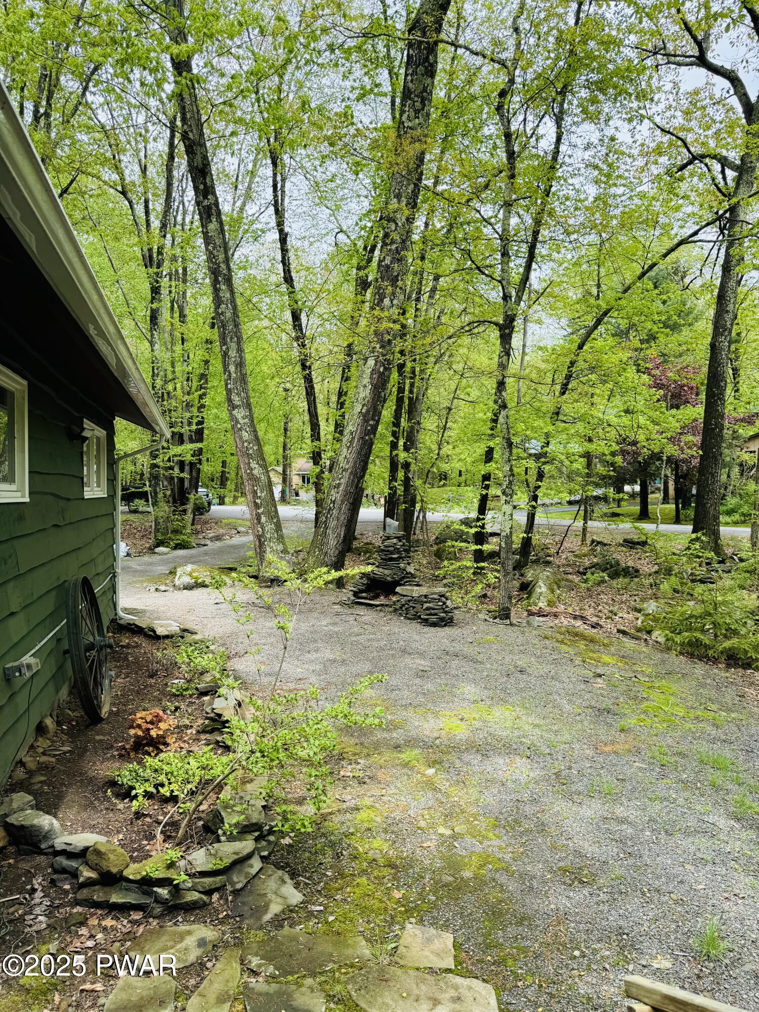 Lords Valley, Pennsylvania 18428, United States, 2 Bedrooms Bedrooms, ,2 BathroomsBathrooms,Residential,Active,173677