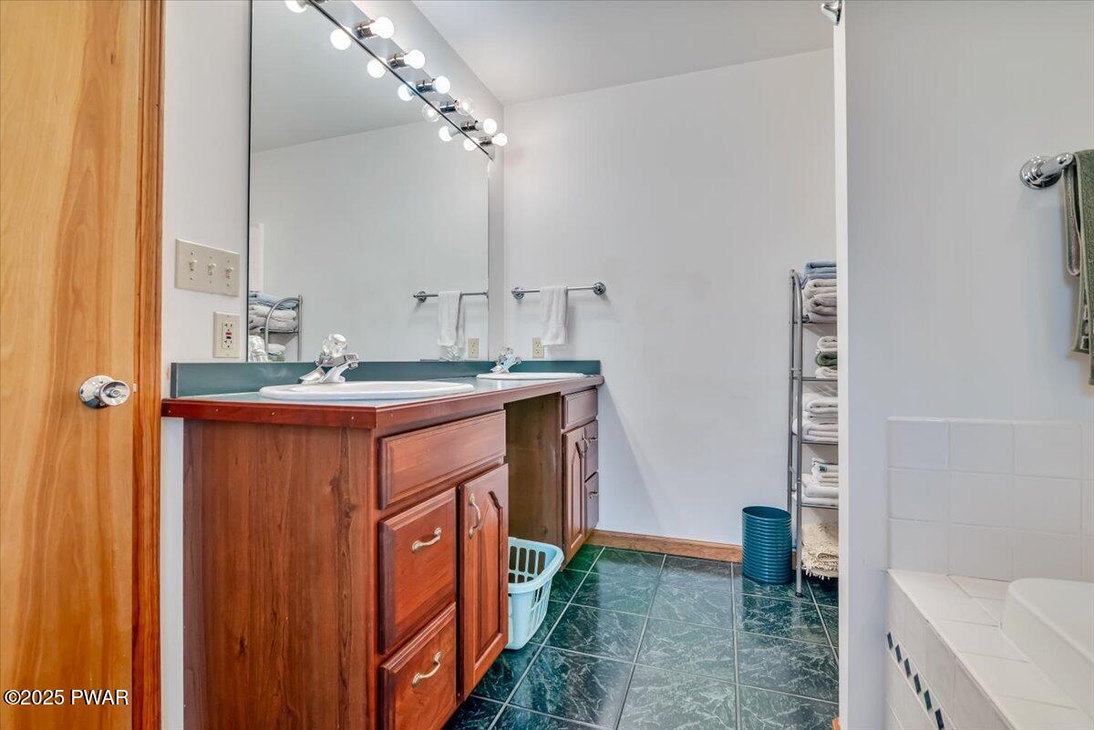 106 Alder Lane, Greentown, Pennsylvania image 25