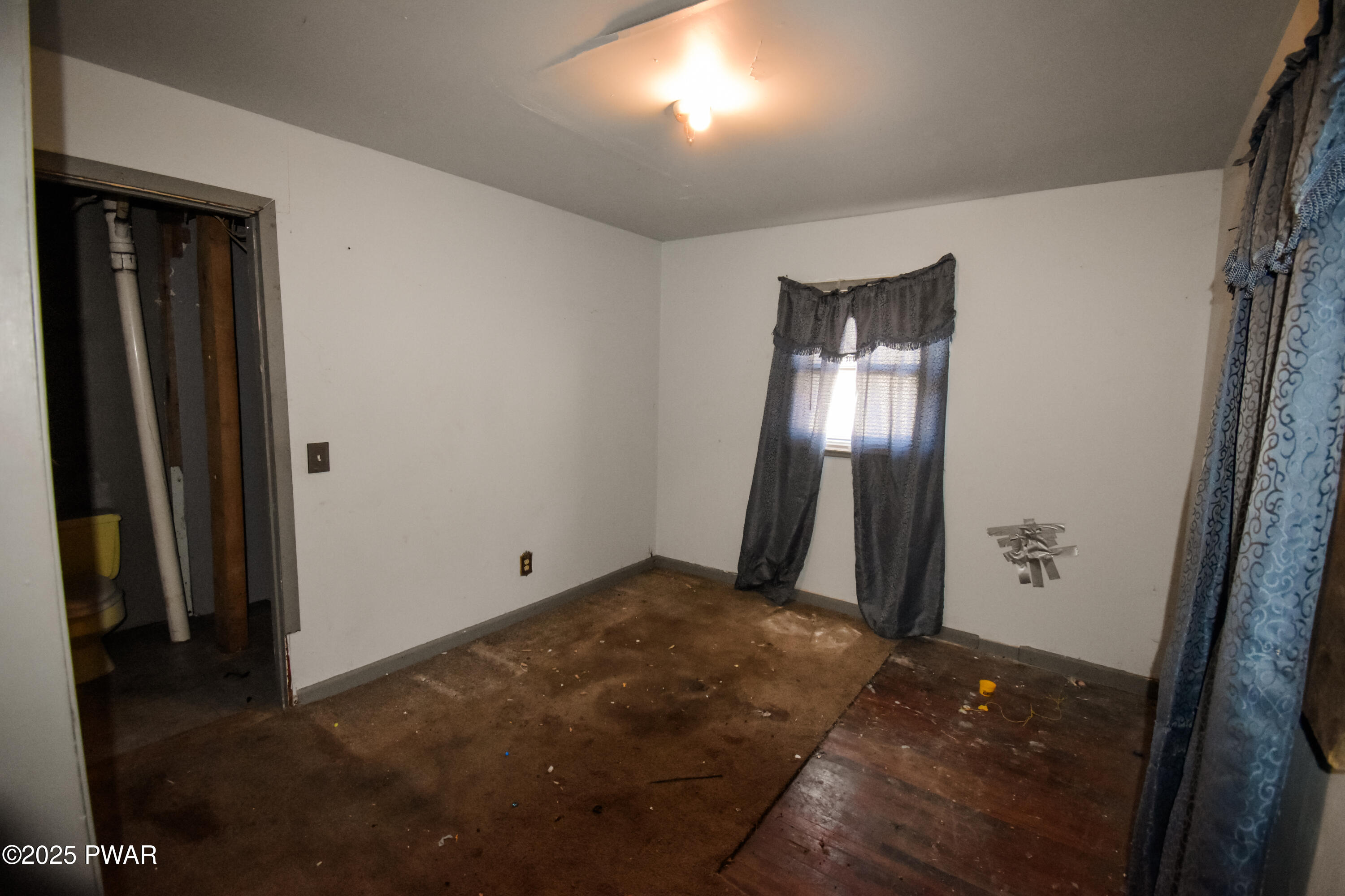 429 Flat Rock Road, Forest City, Pennsylvania image 15
