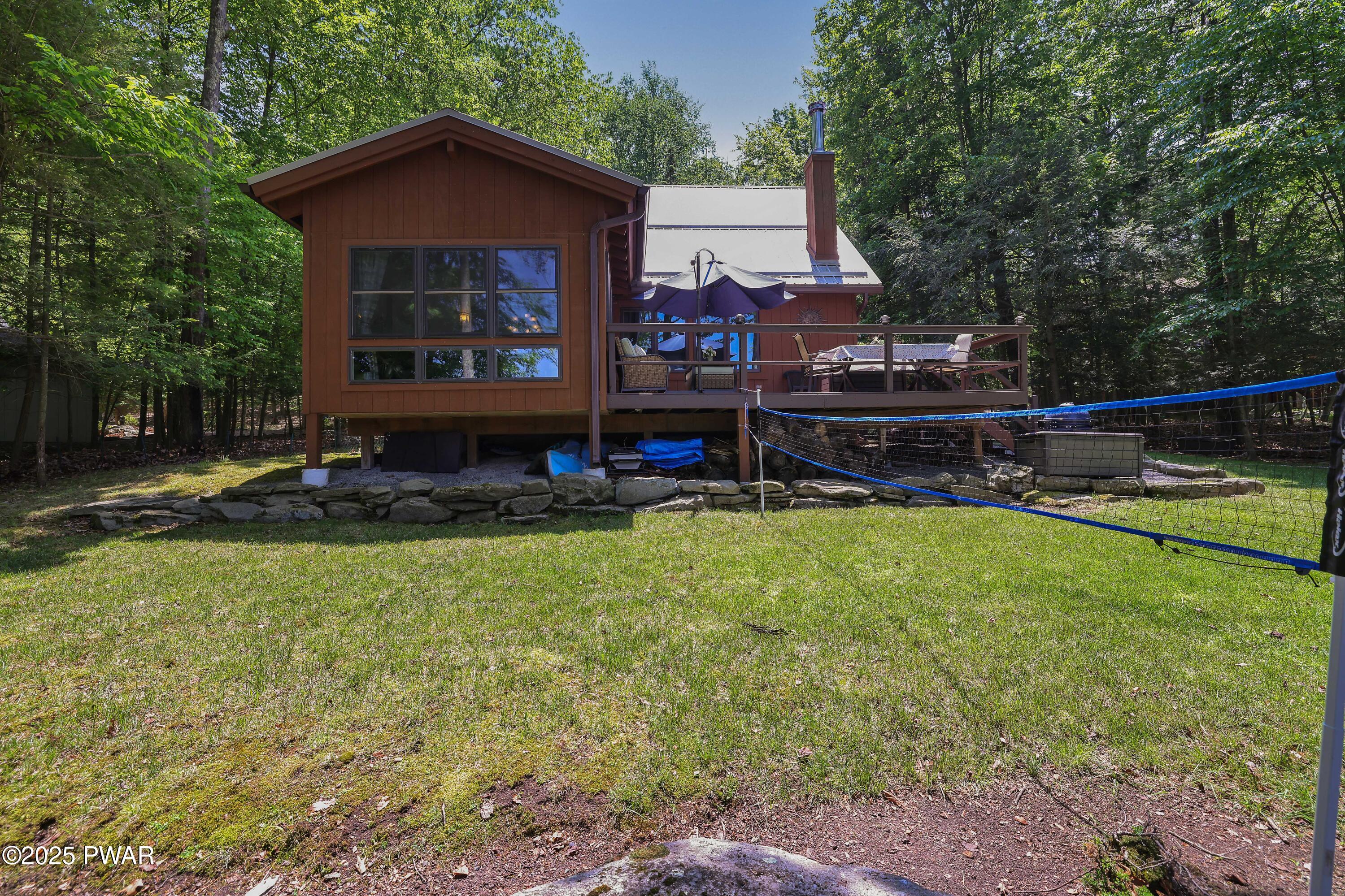 102 Lake Run, Greentown, Pennsylvania image 2