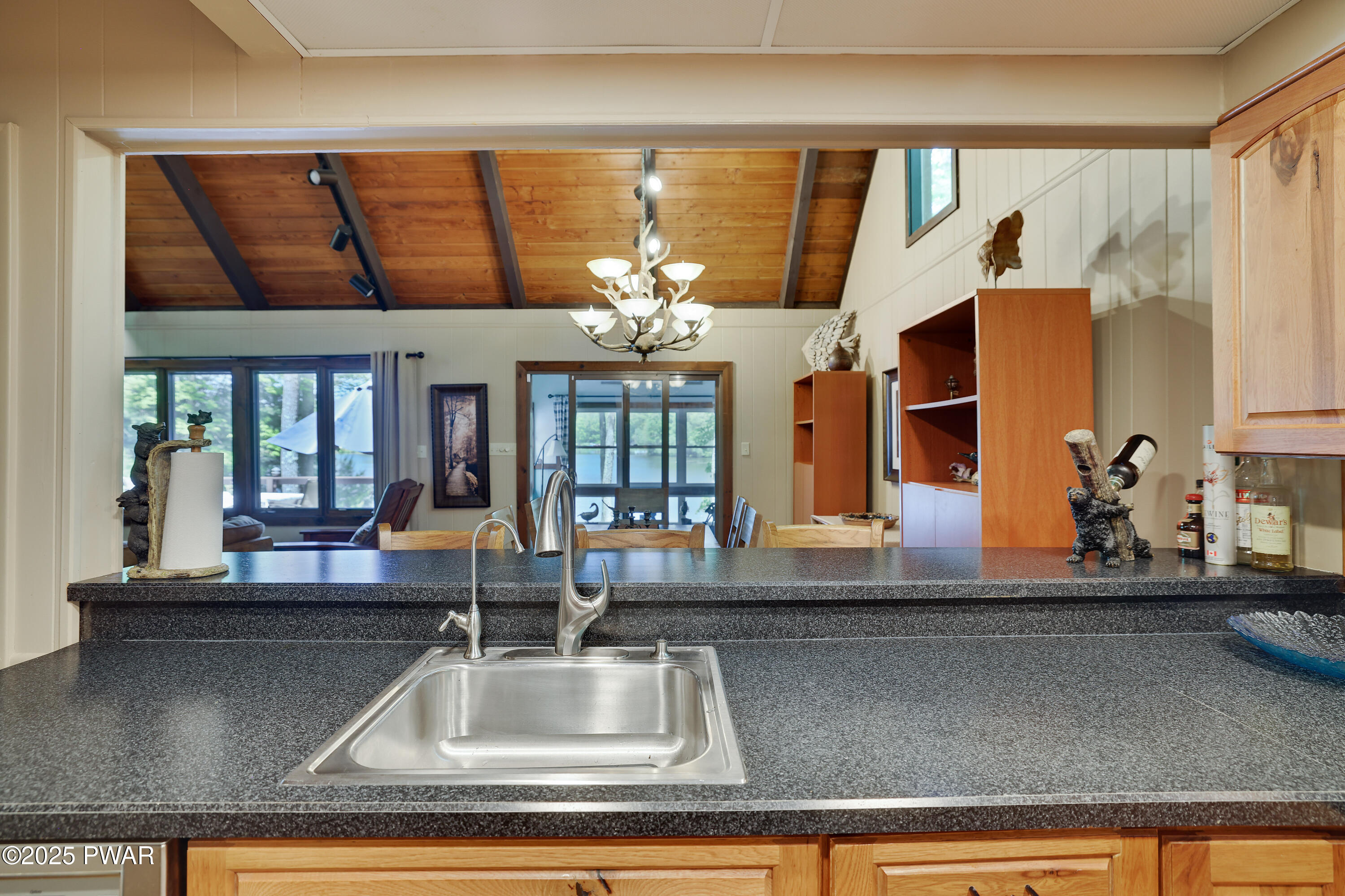 102 Lake Run, Greentown, Pennsylvania image 14