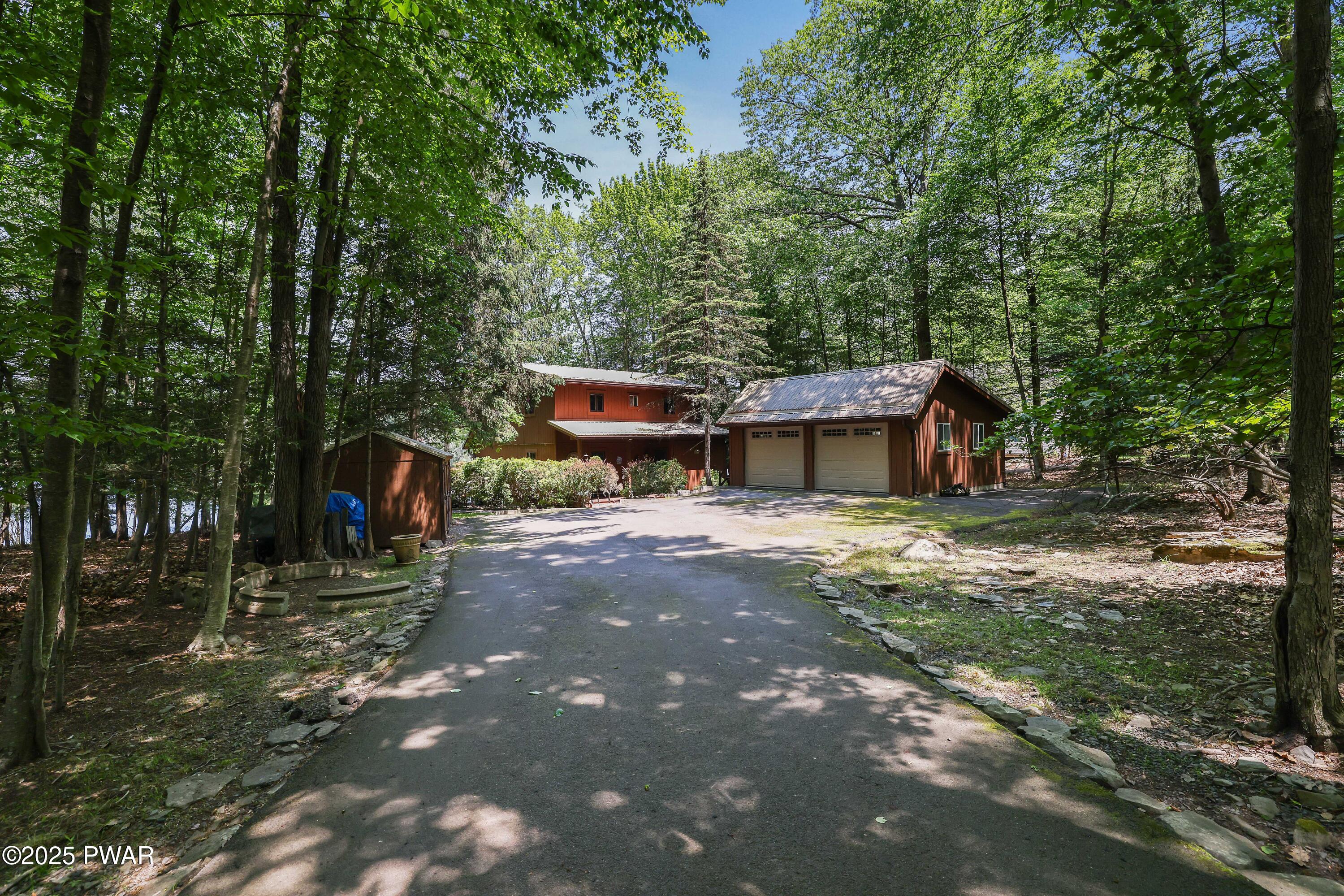 102 Lake Run, Greentown, Pennsylvania image 30
