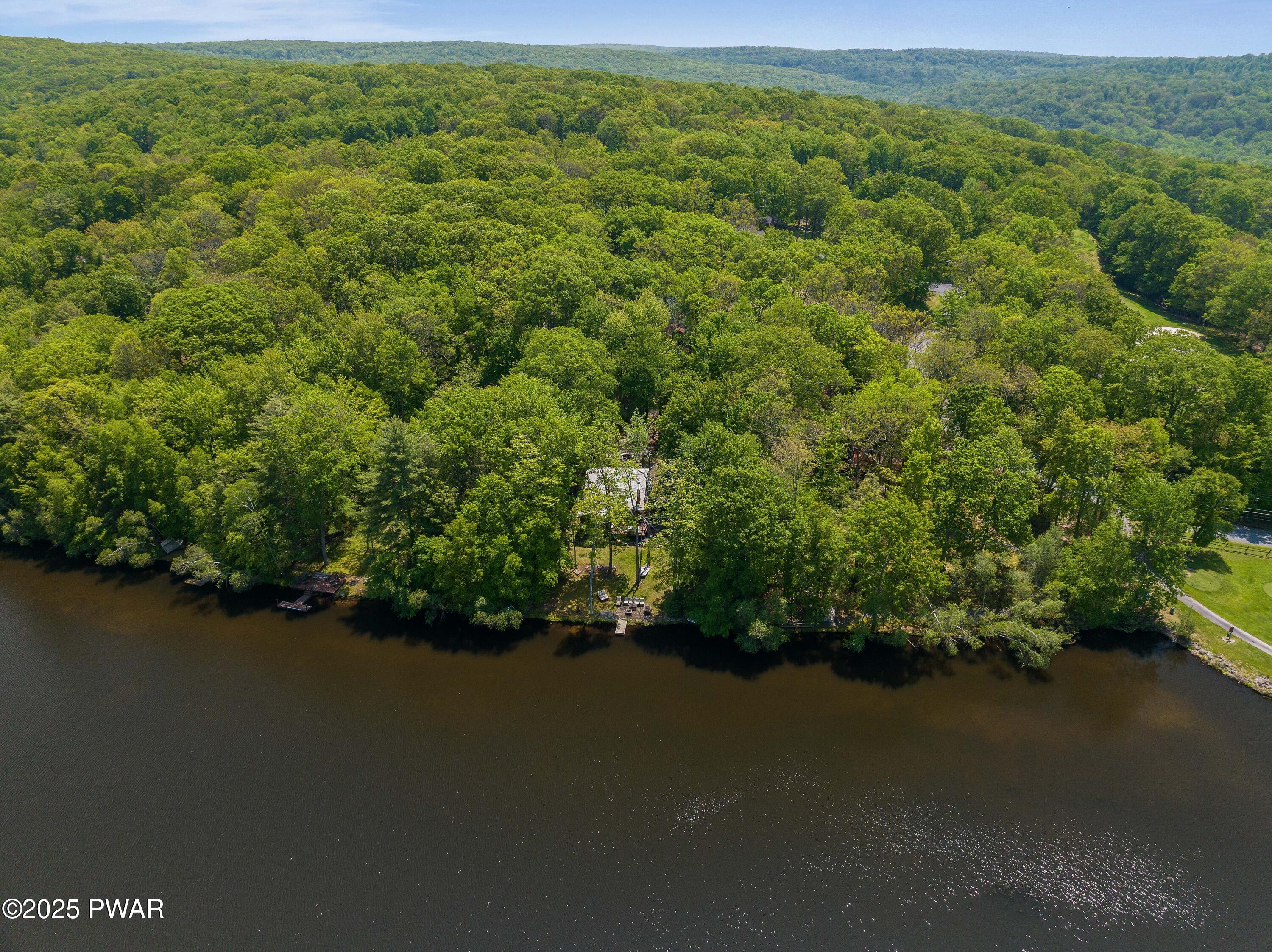 102 Lake Run, Greentown, Pennsylvania image 50