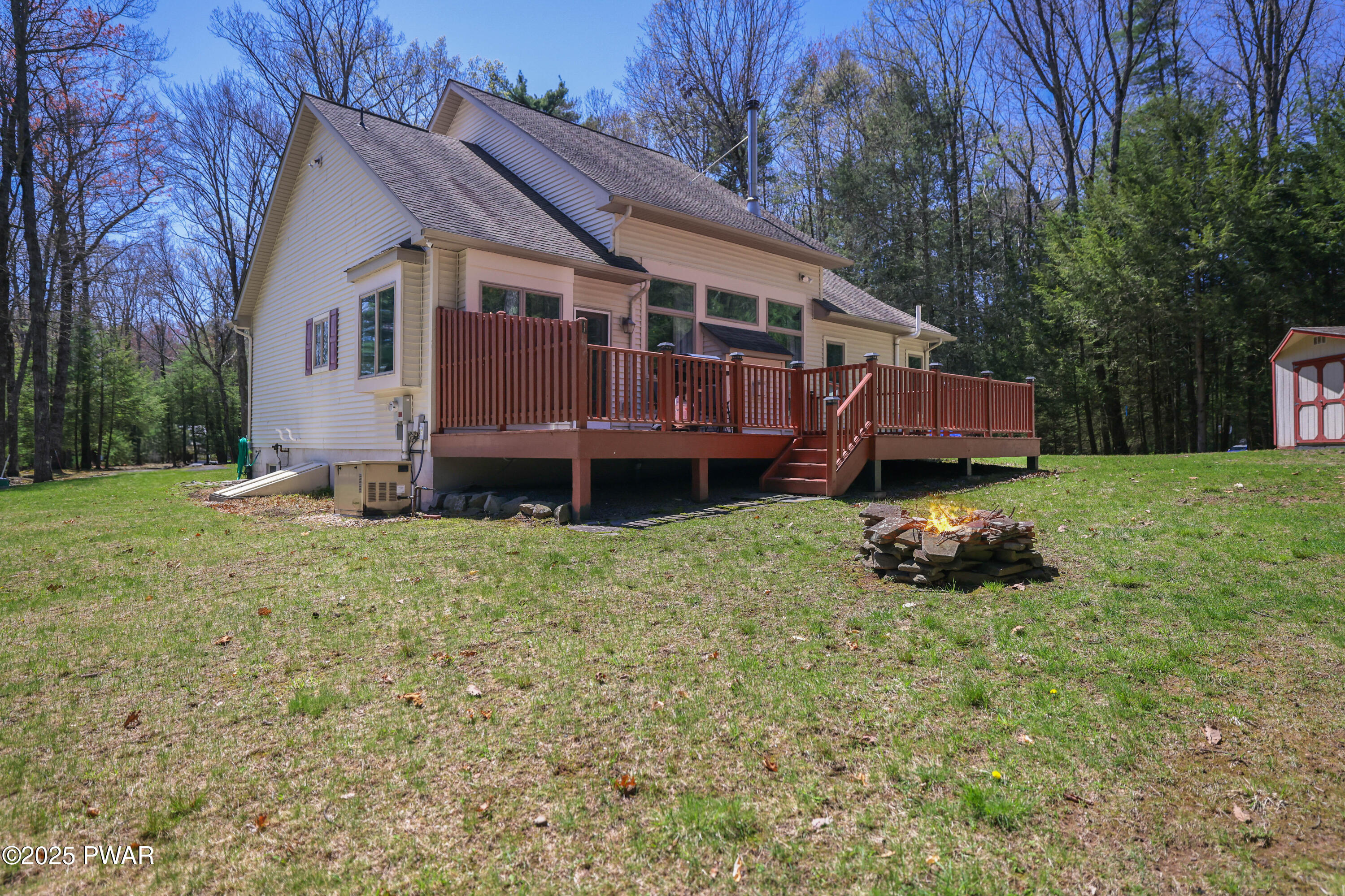 43 Spring Brook Circle, Lakeville, Pennsylvania image 3